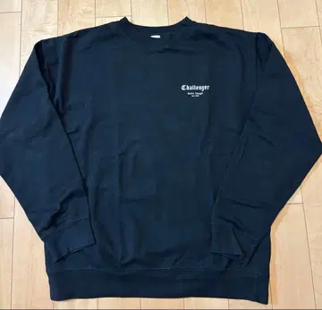 Challenger 맨투맨 사이즈 L