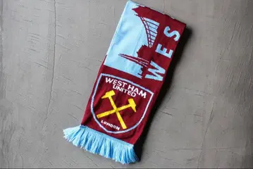 웨스트햄 축구 머플러 미사용 새상품 유럽제