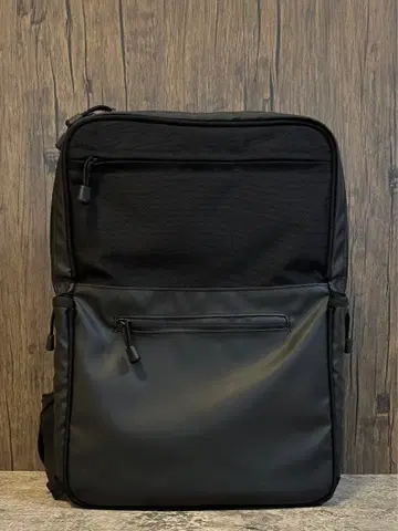 노마딕 슬림 백팩