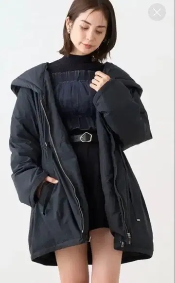 SNIDEL x 니시카와 다운 코트 블랙