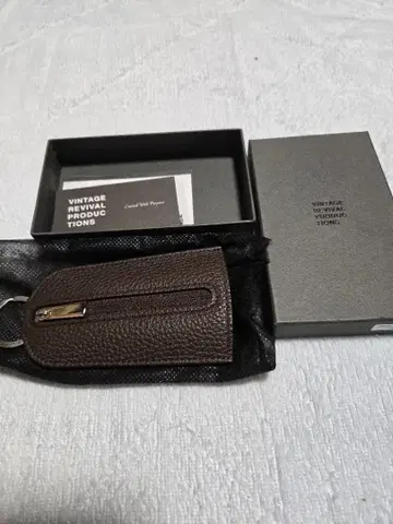 VINTAGE REVIVAL PRODUCTIONS 키케이스