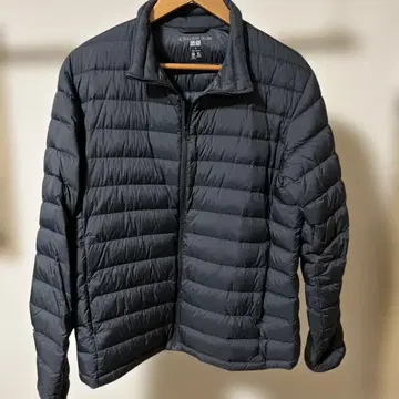 UNIQLO ULTRA LIGHT DOWN 다운 자켓 L 블랙