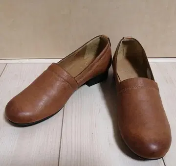 SAYA 사야 가죽 슬립온 브라운 23.0cm