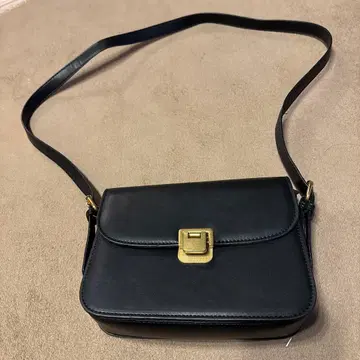 새상품급 가죽 숄더백