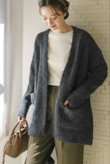 미사용 새상품 어반 리서치 도어스 부클레 니트 가디건