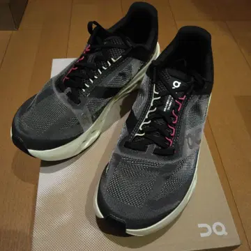 ON RUNNING 스니커즈 블랙/그레이