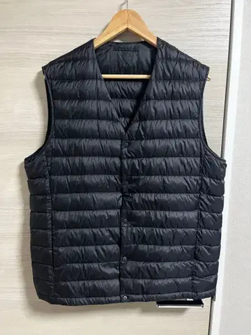 유니클로 다운 베스트 이너다운 울트라 라이트 다운