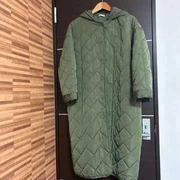 어반 리서치 충전솜 퀼팅 후드 롱 코트 (후드 탈부착 가능)