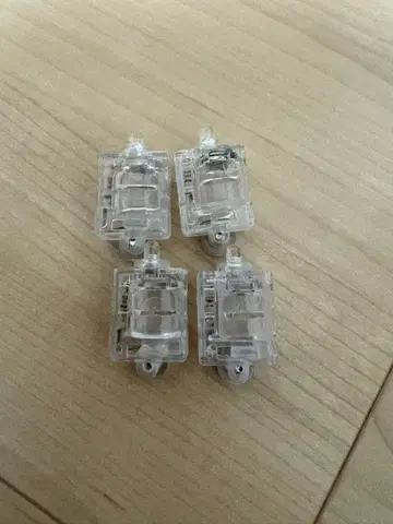 울트라맨 피규어 가샤폰 루미너스 유닛 4개 세트