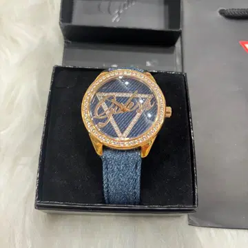 [ 미사용 새상품 ] GUESS 손목시계 상자 쇼핑백 포함