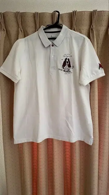 HUSH PUPPIES 화이트 피케 셔츠 1958년 디자인