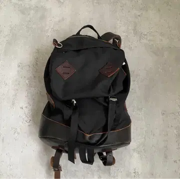 vasco  가죽 백팩 금장 장식 스트랩 빈티지