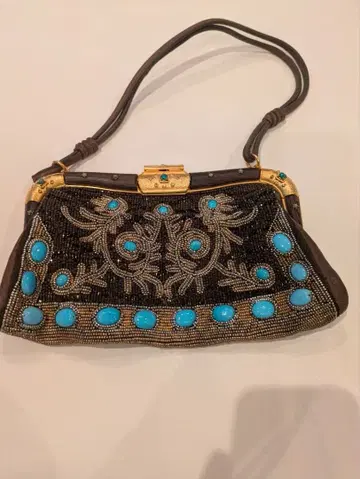 엘레강트한 비즈 장식 파티 백