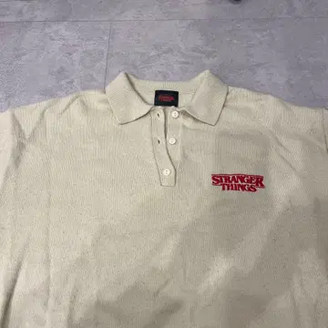 Stranger Things 피케 셔츠 크림색