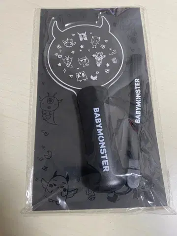 BABYMONSTER 응원봉 블랙 캐릭터 패턴