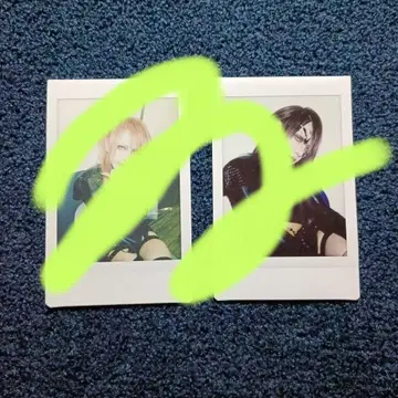 JILUKA SENA 폴라로이드