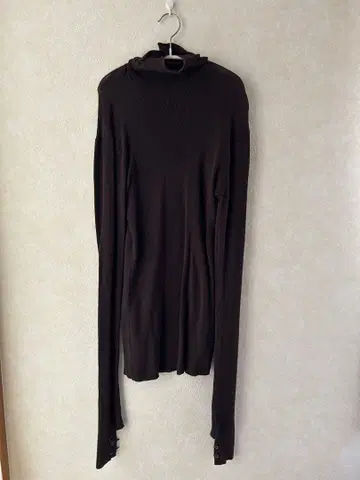 m_ 터틀넥 니트 브라운