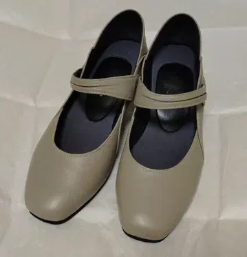 여성용 천연 가죽 스트랩 펌프스 일본제