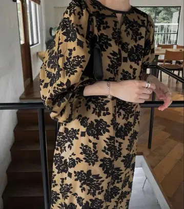 꽃무늬 벌룬 슬리브 원피스 포멀