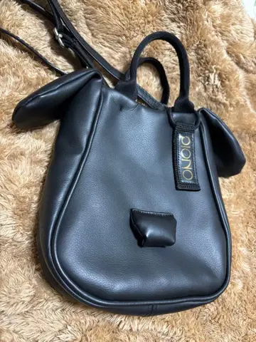 PIONO 귀 달린 숄더백 블랙 S