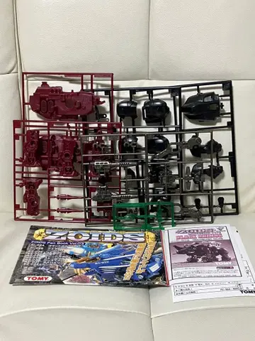 [ 상담 OK ] ZOIDS 블랙 라이노스 프라모델