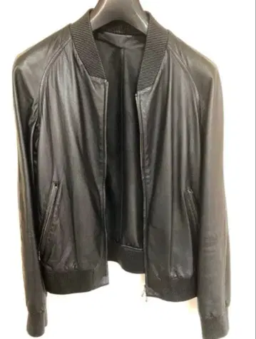 블랙 가죽 봄버 자켓 라이더