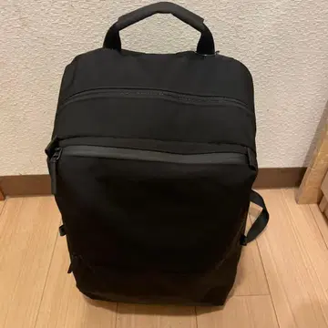 [ 새상품 ] 블랙 백팩 심플한 디자인