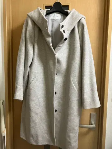 UNTITLED 후드 부착 그레이 롱 코트 46