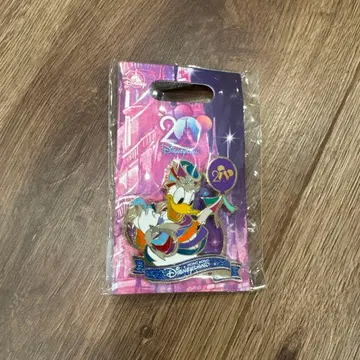 홍콩 디즈니랜드 20주년 기념 핀 배지 도날드