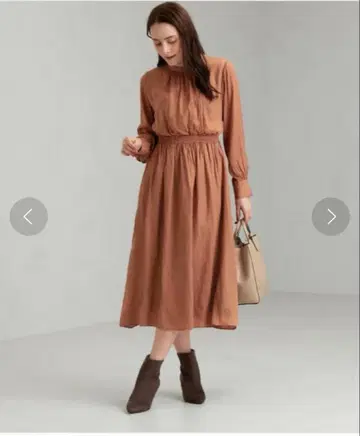 스탠드 개더 원피스 그린 라벨 릴랙싱