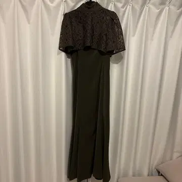 카키 레이스 슬리브 경사용 드레스