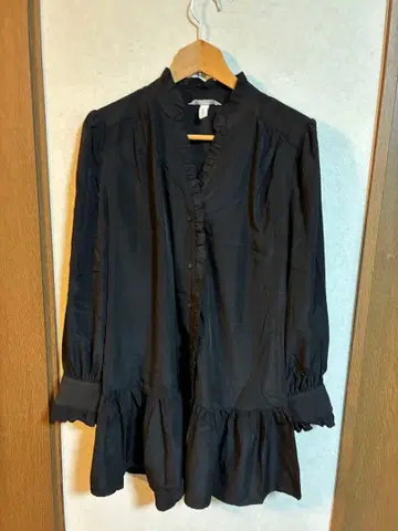 H&M 프릴 트림 셔츠 드레스