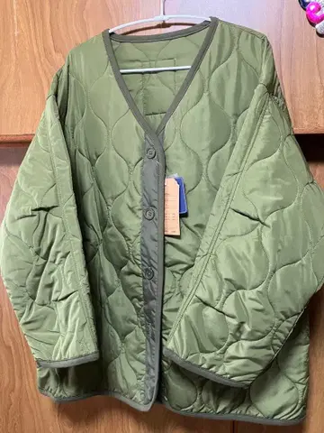 [ 새상품 ] 퀼팅 자켓 백 택 카키