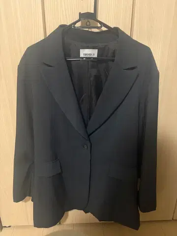FOREVER 21 블랙 테일러드 자켓