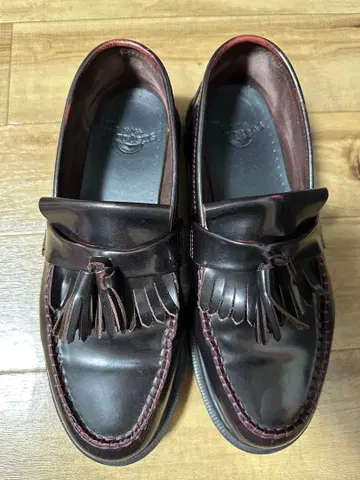 Dr.Martens 에이드리안 태슬 로퍼