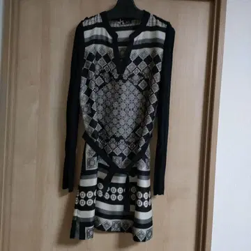 Signeysone 기하학 패턴 긴팔 원피스