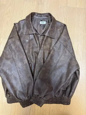 브라운 가죽 자켓