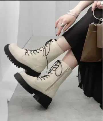 [ alala ] 스퀘어 컴뱃 미들 부츠