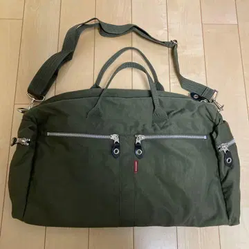 moustache 보스턴 백