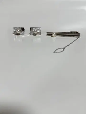 실버 펄 장식 넥타이핀과 커프스 단추 세트