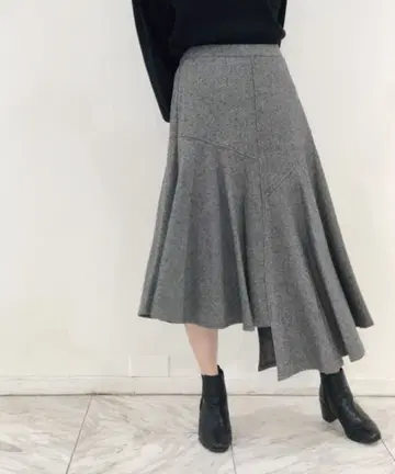 바나나레퍼블릭 비대칭 플레어 스커트