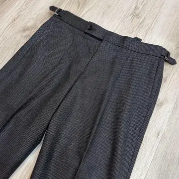 미사용 새상품 ONLY 사이드 조절 원턱 슬랙스 44 차콜