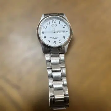 Q & Q 쿼츠 손목시계 10기압 방수