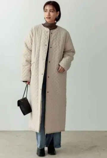 베이지 퀼팅 롱 코트