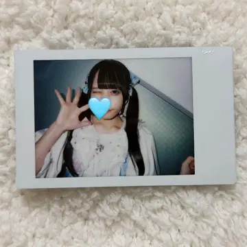 스즈메 나노 졸업 폴라로이드