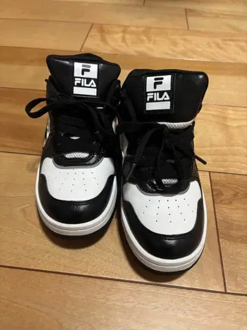 휠라 23cm 스니커즈