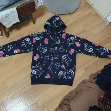 짱구는 못말려(크레용 신짱) 후드티 LL 사이즈