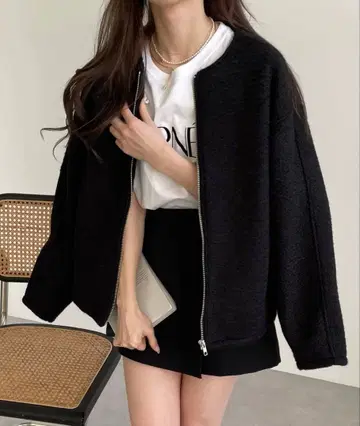 andme 압축 부클 노카라 블루종 블랙