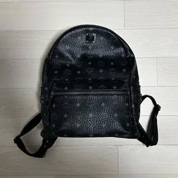 MCM 블랙 가죽 백팩