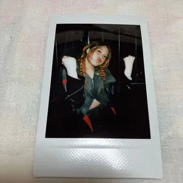 PIGGS 폴라로이드 수영장